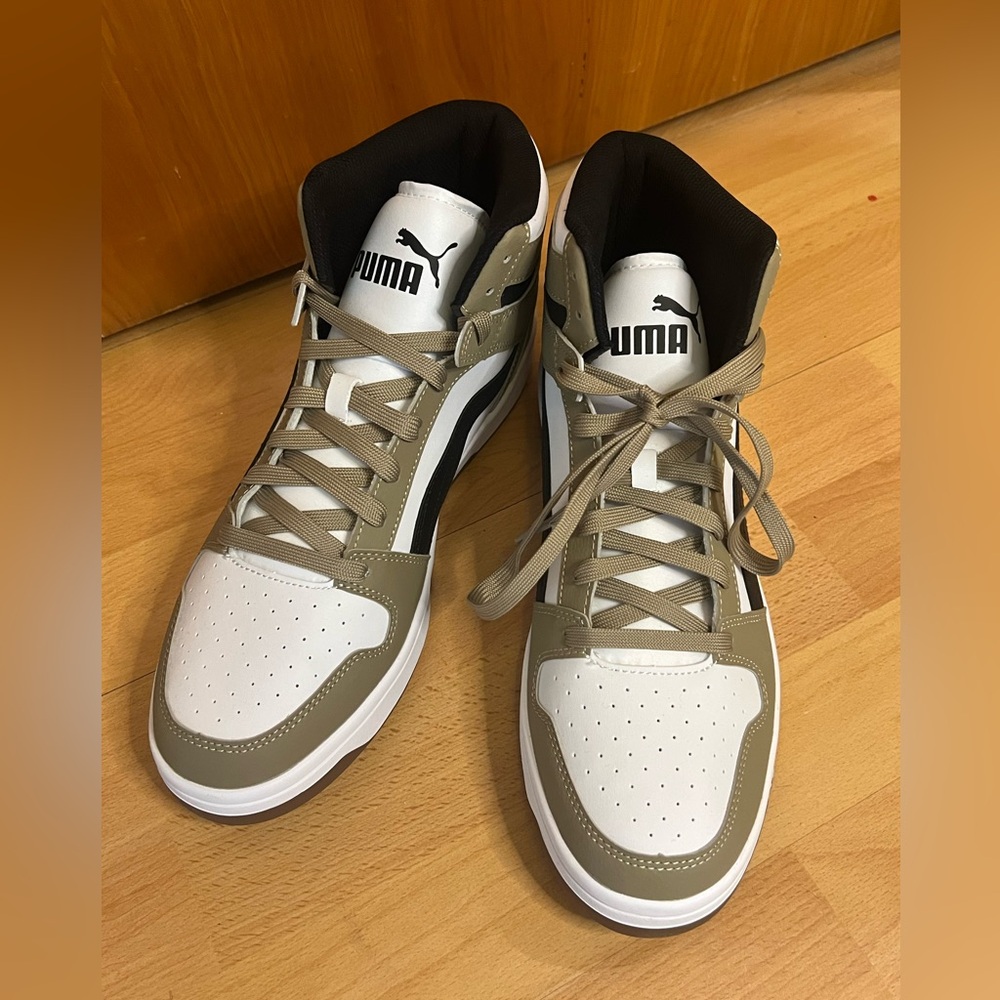 Puma Rebound Layup SL Sneaker Mens shoe NWO never worn size: 10